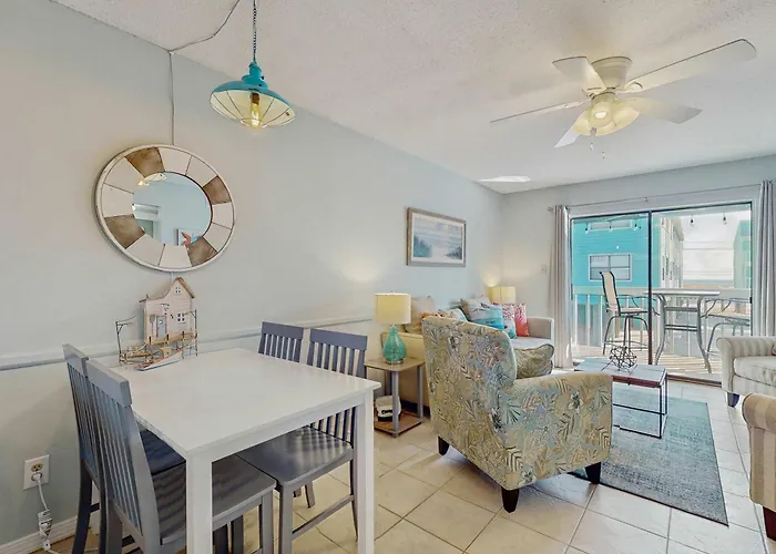 Beachview With Community Pools Grills And Internet Holiday home *