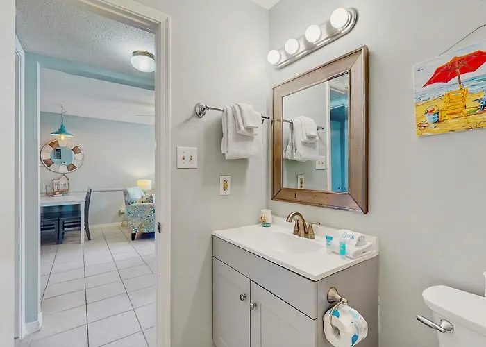 Beachview With Community Pools Grills And Internet Holiday home Gulf Shores