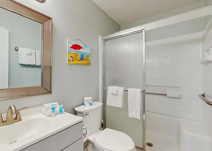 Beachview With Community Pools Grills And Internet